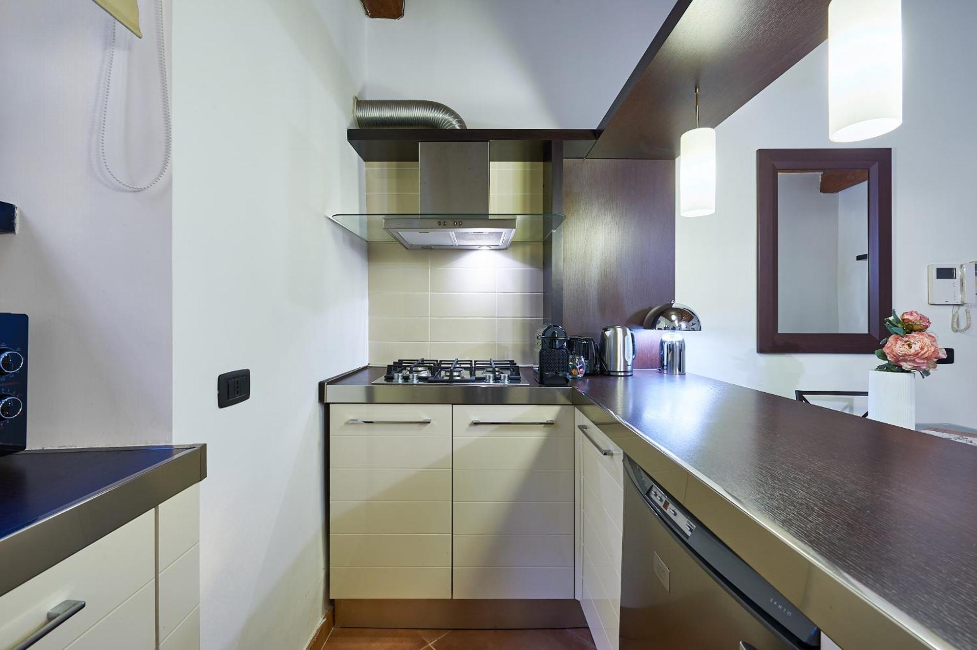 Apartment Irex Navona Fico, Cozy Flat Between Campo De Fiori & Piazza Navona *